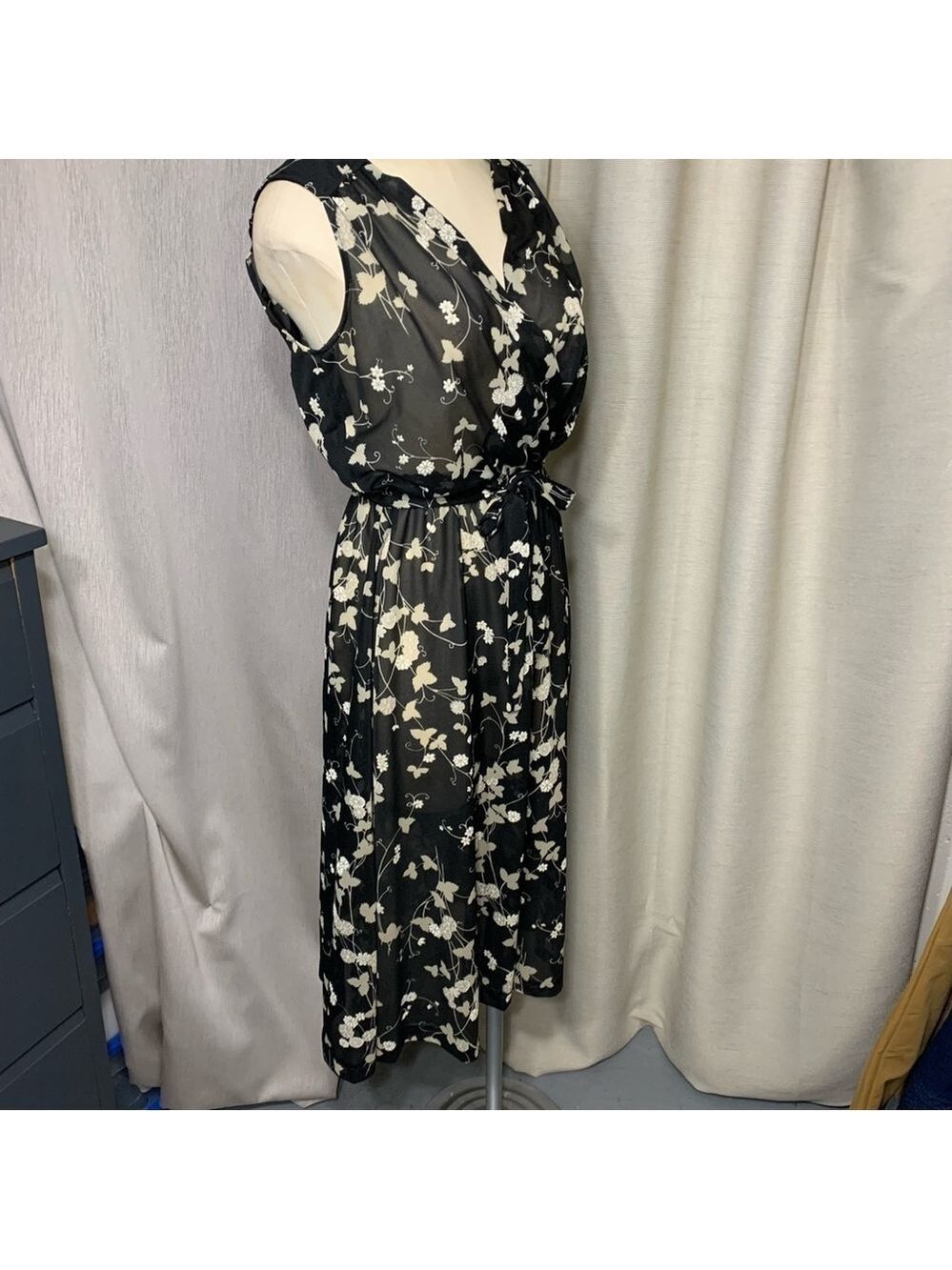 Vintage 70s Black Floral Sheer Midi Dress Sz10 (S-M) Belted Sleeveless Retro - Picture 10 of 11